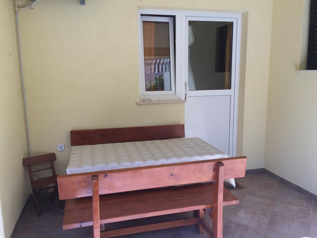 Apartment Kolundzic Novi Vinodolski Cameră foto