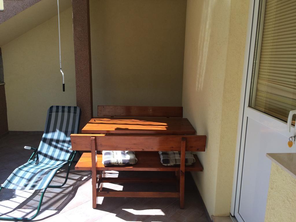 Apartment Kolundzic Novi Vinodolski Exterior foto