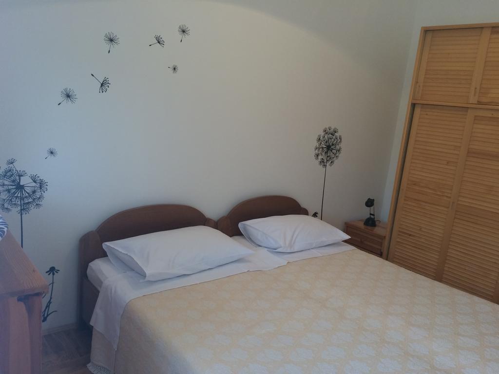 Apartment Kolundzic Novi Vinodolski Cameră foto