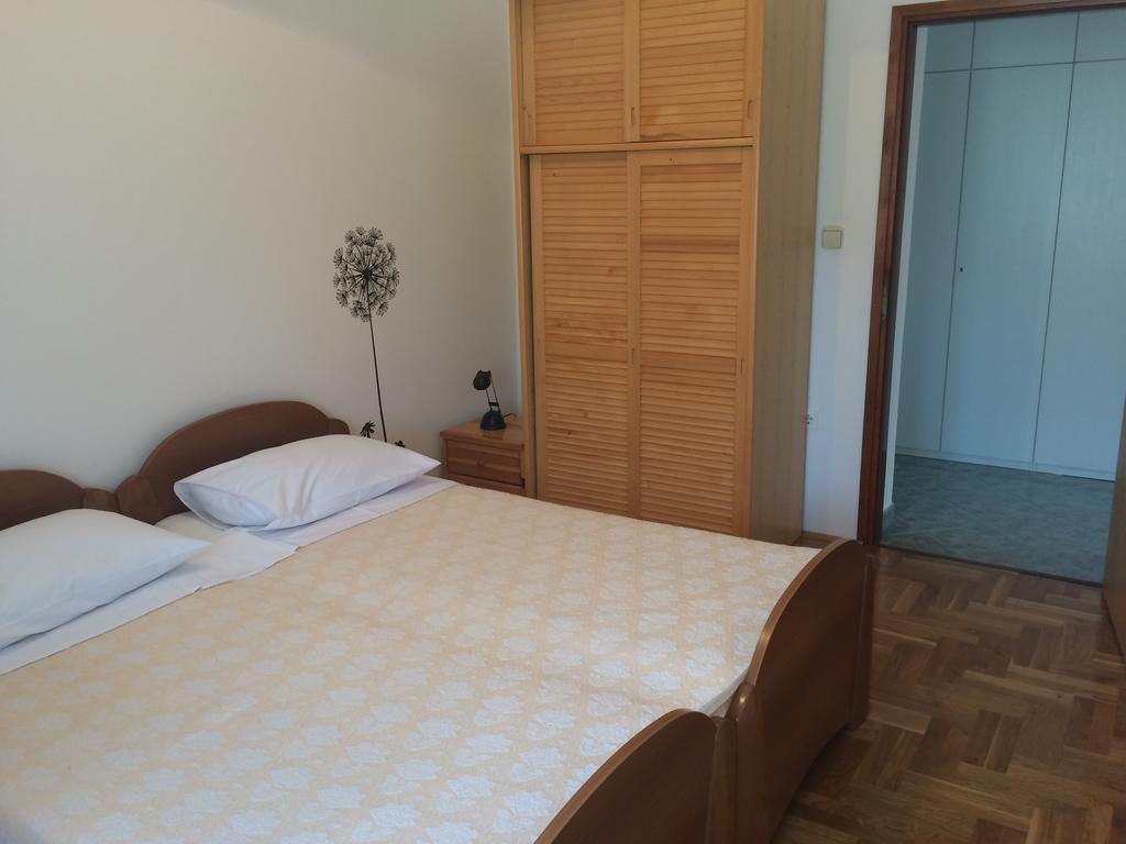 Apartment Kolundzic Novi Vinodolski Cameră foto