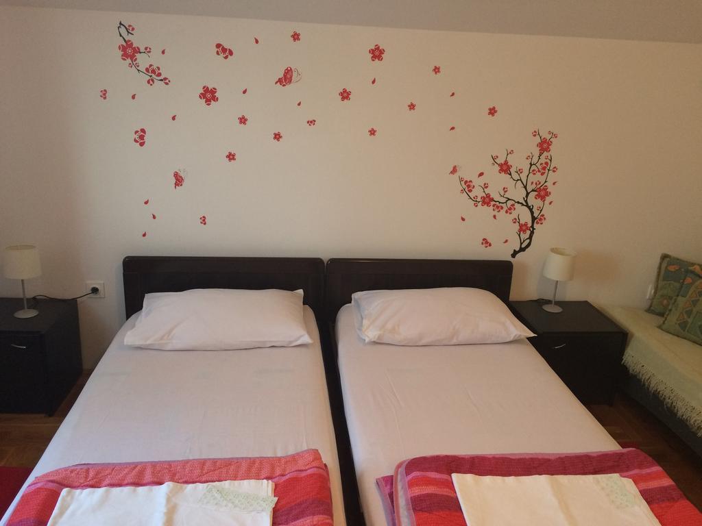 Apartment Kolundzic Novi Vinodolski Cameră foto