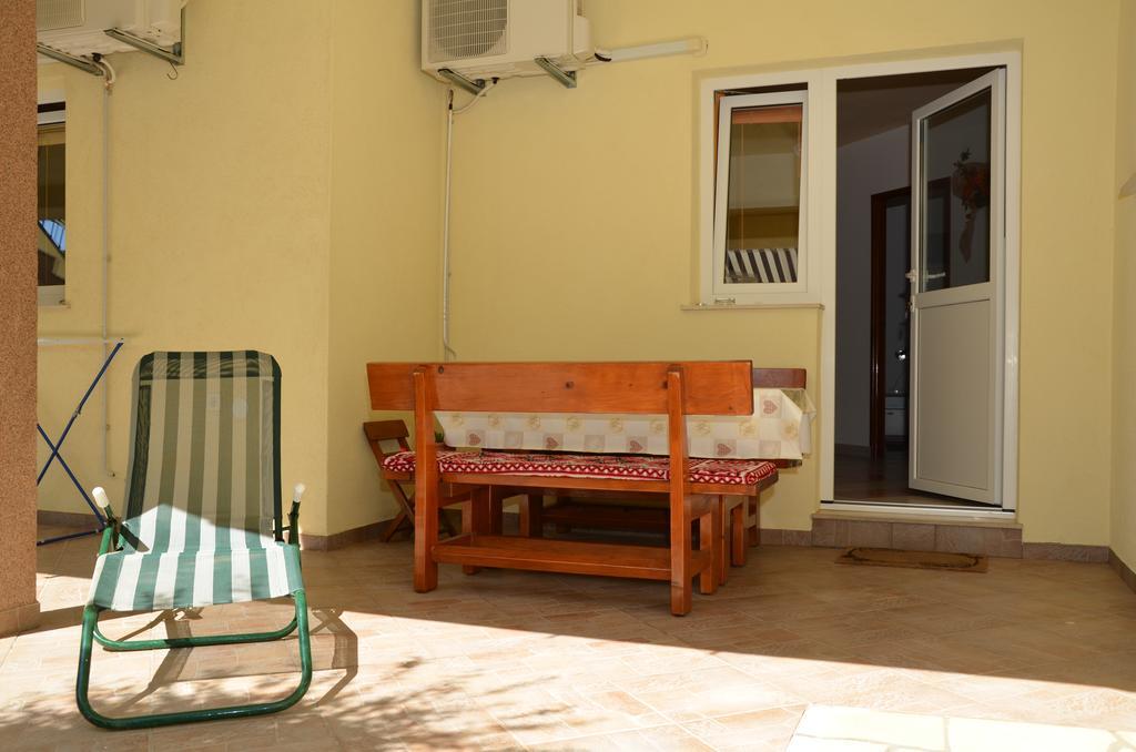 Apartment Kolundzic Novi Vinodolski Exterior foto